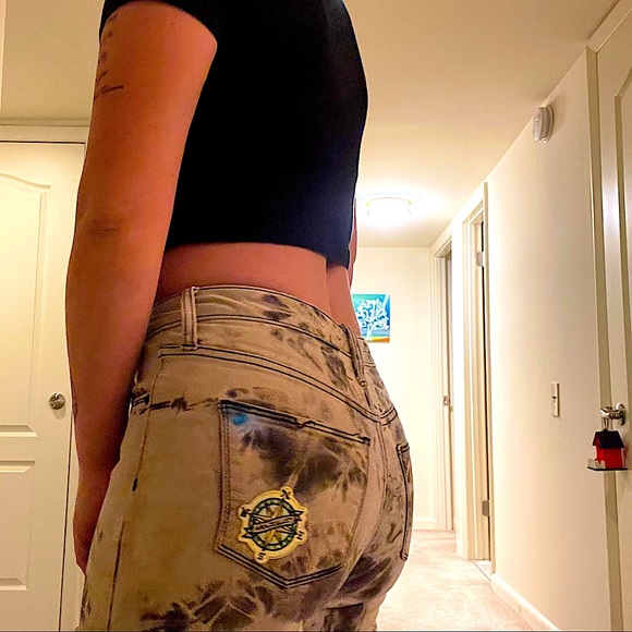 Bleach Dyed High Waisted Button Up Jeans - Picture 3 of 5